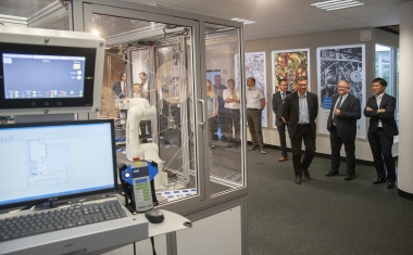 Omron eröffnet Kunden- und Technologiezentrum in Stuttgart