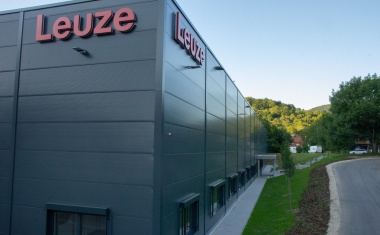 Leuze nimmt neues Distributionszentrum in Betrieb