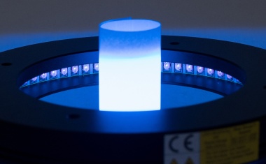 UV- und IR-Beleuchtungen erweitern die Sichtbarkeit