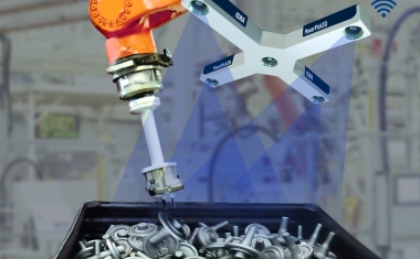 Embedded-Sensoren steigern die Prozesseffizienz beim „Griff in die Kiste“