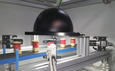 LED-Beleuchtung für die Inspektion von ­Verschlusskappen