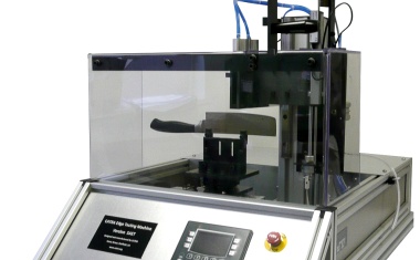 Prüfmaschinen für Messer arbeitet mit magneto-induktive Sensoren