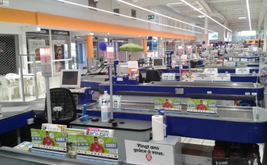 Funkbasiertes System beschleunigt Bezahlprozess im Supermarkt