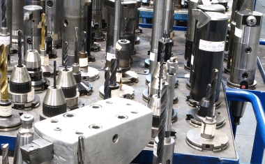 Industrial-RFID-Systeme für den LF-, HF- und UHF-Bereich für große Lesedistanzen