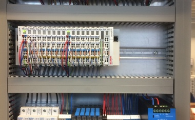 IO-Link-Controller für mehr Transparenz und Verfügbarkeit im Anlagen- und Maschinenbau