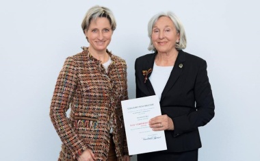 Renate Pilz erhält Bundesverdienstkreuz
