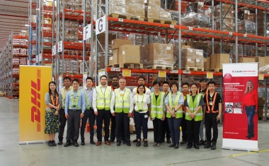 Leuze electronic eröffnet neues Logistikzentrum in Singapur