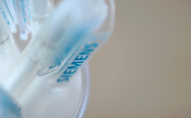Deutsche Messe AG: Siemens baut Industrie-5G-Netz in Messehalle auf