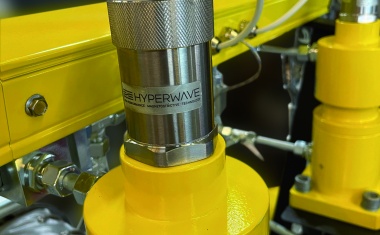 Magnetostriktive Wegaufnehmer für die Kunststoffindustrie