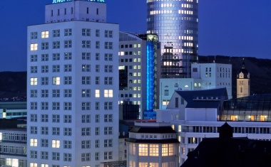 Jenoptik profitiert von steigender Nachfrage
