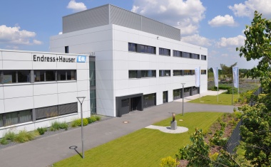 Endress+Hauser invstiert 12 Millionen Euro in Produktion von Silizium-Drucksensoren