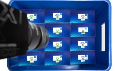 Codelese-System identifiziert 100 Miniaturcodes gleichzeitig