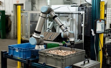 Universal Robots geht Partnerschaft mit Denali ein