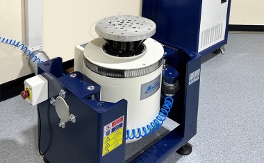 Resolve Optics hat ein neues Vibrationstestzentrum eröffnet