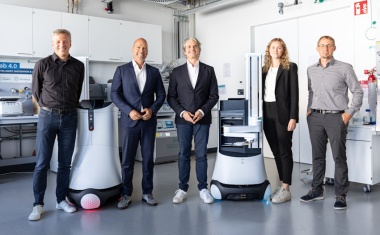 United Robotics erhält Nutzungsrechte an Laborroboter Kevin