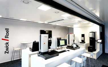 ZwickRoell startet Roadshow