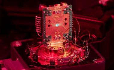 Erster Knoten für das Quanteninternet der Zukunft