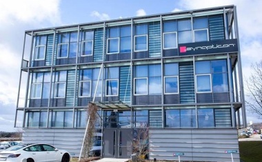 Maxon erwirbt Minderheitsbeteiligung an Synapticon