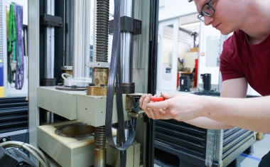 New test system and extended warranty at Zwick