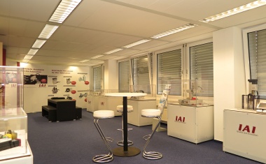 IAI opens new showroom