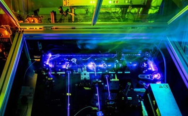 Tracking down tumors with quantum optics