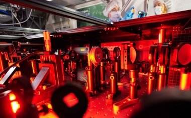 € 11 M-funding for nonlinear optics on atomic scales