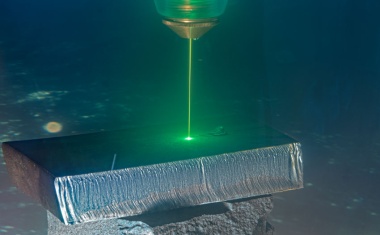 Underwater laser cutting