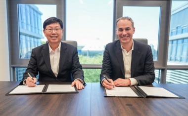 Siemens and Foxconn work together