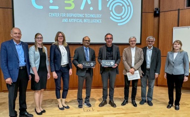 Jena and Albany establish research center for photonics and AI