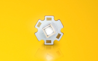 Weißlichtquelle und IR-Emitter auf einem Chip
