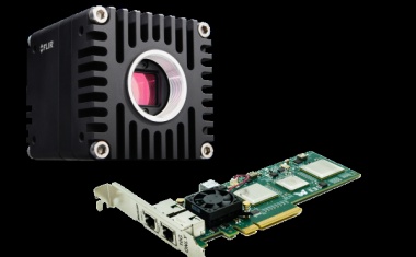 Package of 10GigE camera and host adapter card