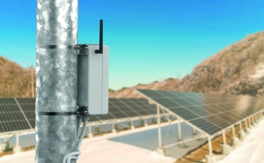 Modular mast mount for industrial housing