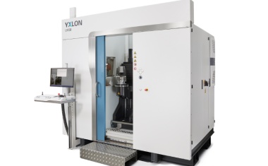 Computed tomography system for the automotive and foundry industries