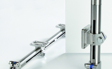 Monotube linear axes with extended temperature range