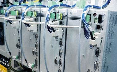 Multi-axis solution with extended performance range