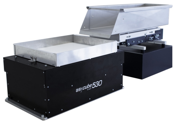 Die Vibrationsplattform der  ­Asycube- Feeder ermöglicht eine ­gesteuerte...