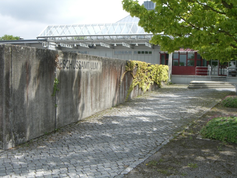 Organisatorisch ist das 1952 gegründete Beschussamt Ulm als Referat 106 –...