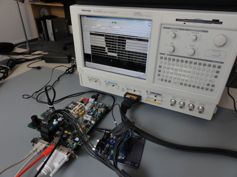 Engineering-Workbench als Heimarbeitsplatz Bild: Framos