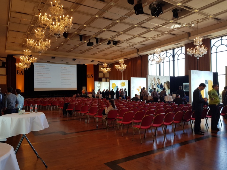 Die Innovation Days am Mittwoch morgen: Die Nischen mit den Workshops sind gut...