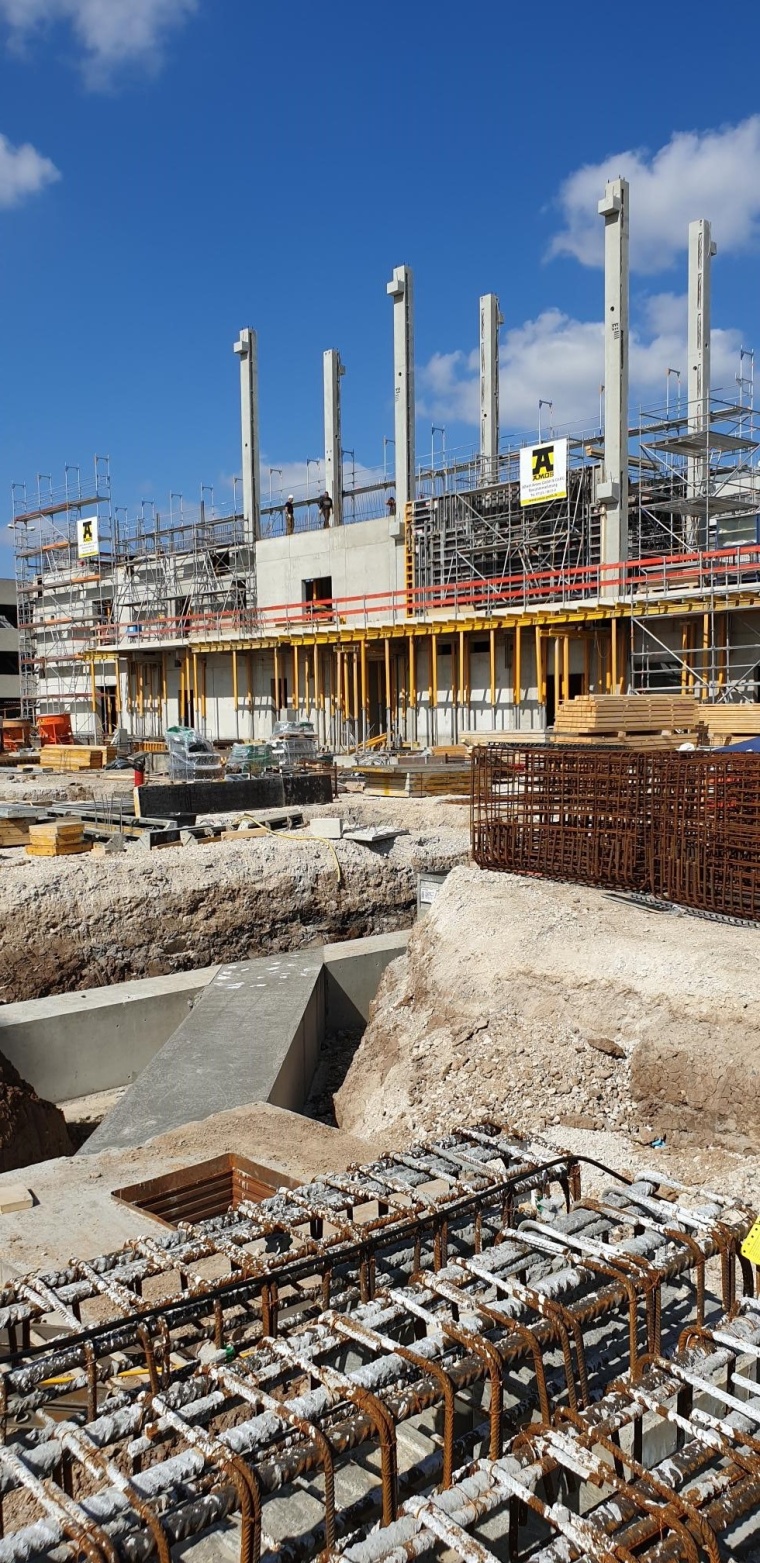 Noch Baustelle, doch ab 2023 freuen sich die rund 1.000 Mitarbeiter über kurze...