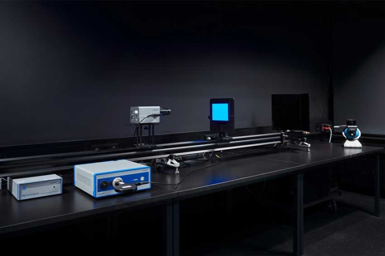 Laboratory setting (Source Instrument Systems)