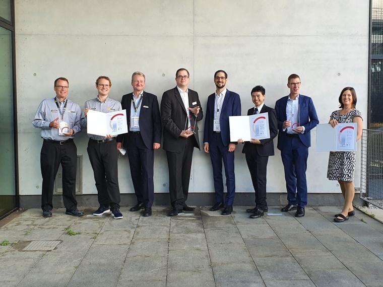 Die stolzen Gewinner des inspect award 2022, Kategorie Vision, mit...