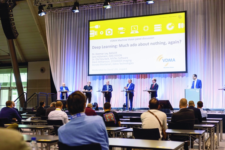 Neben der eigentlichen Messe fand erneut die Industrial Vision Days statt,...