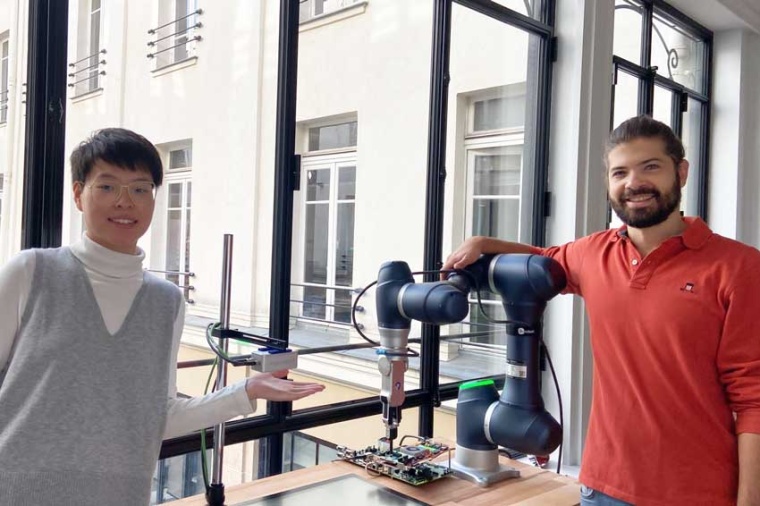 Live-Ready AI team members with a test setup (Source: GML)