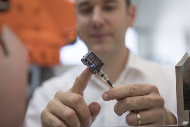 Auf weitere Sicht sind die IO-Link-Technologie und smarte Sensoren sicher auch...