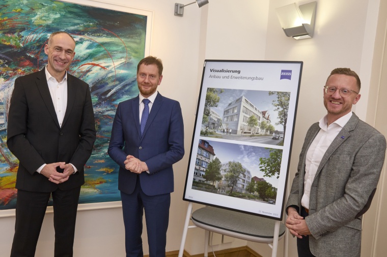 Sachsens Ministerpräsident Michael Kretschmer informierte sich über die...