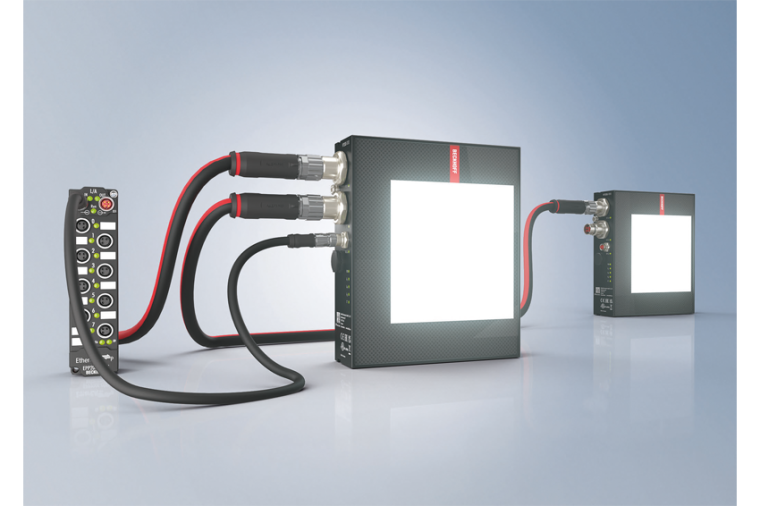 Die Multi-Color-LED-Beleuchtungen in drei Bauformen (hier: Flächenbeleuchtung...