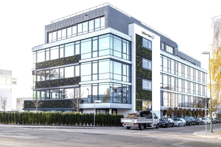 Endress+Hauser investierte rund zehn Millionen Euro in das neue Gebäude in...
