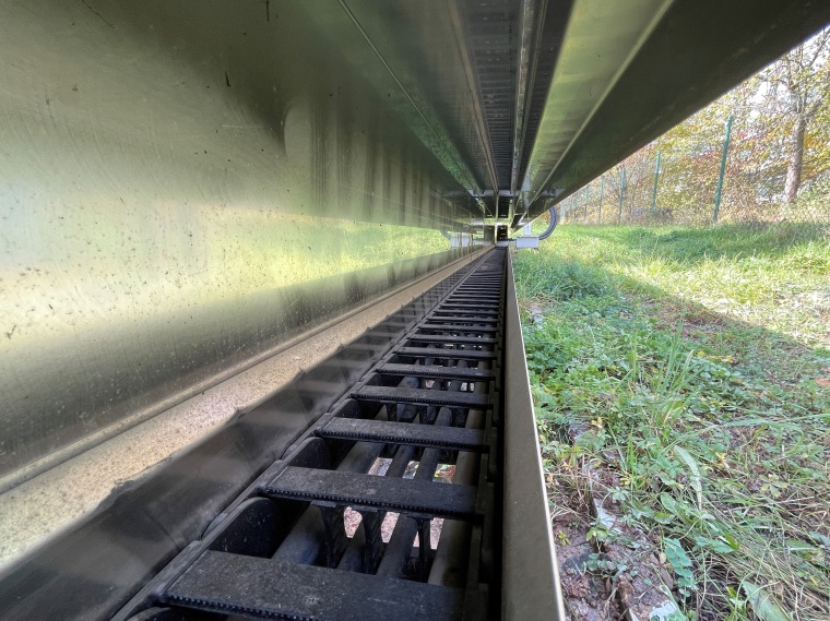 Die E-Ketten der E2/000-Serie sind für lange ­Verfahrwege bis 150 Meter...