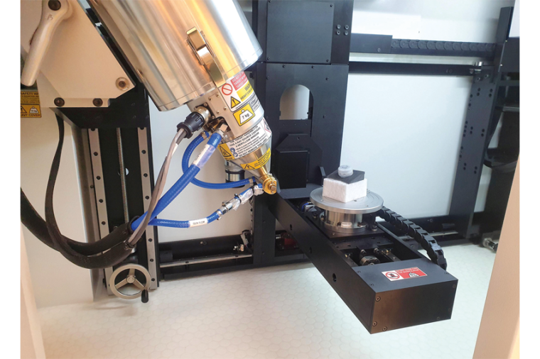 Das Röntgeninspektionssystem bietet 2D-Röntgen- und 3D-CT-Funktionen. Bild:...